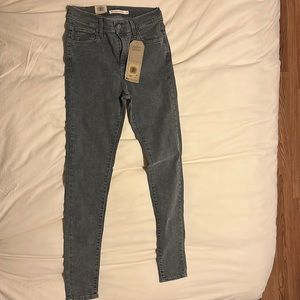 Levis grey jeans